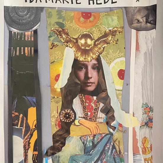 Tarotkort med teksten Ida Marie Hede Ypperstepræstinden